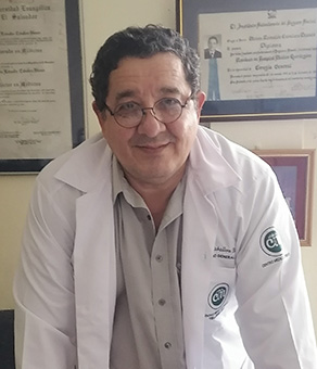 Dr. Melvin Caballero Blanco